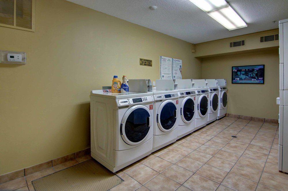 Intown Suites Extended Stay Marietta Ga - Town Center كينيساو المظهر الخارجي الصورة