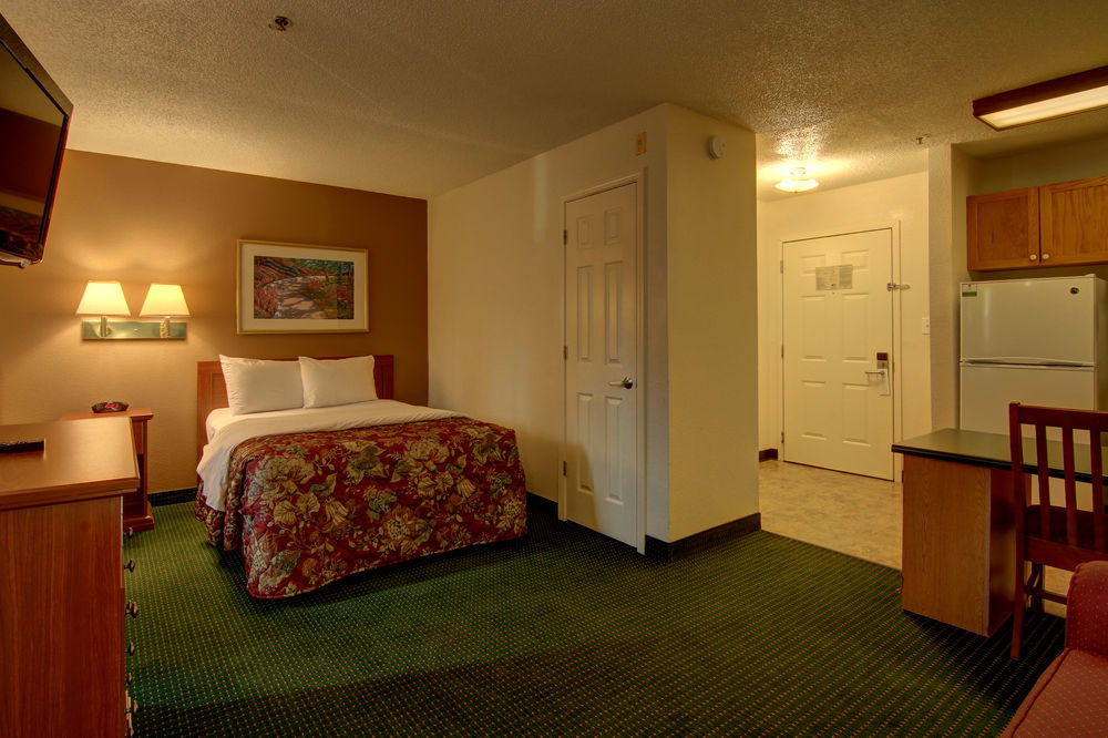 Intown Suites Extended Stay Marietta Ga - Town Center كينيساو المظهر الخارجي الصورة