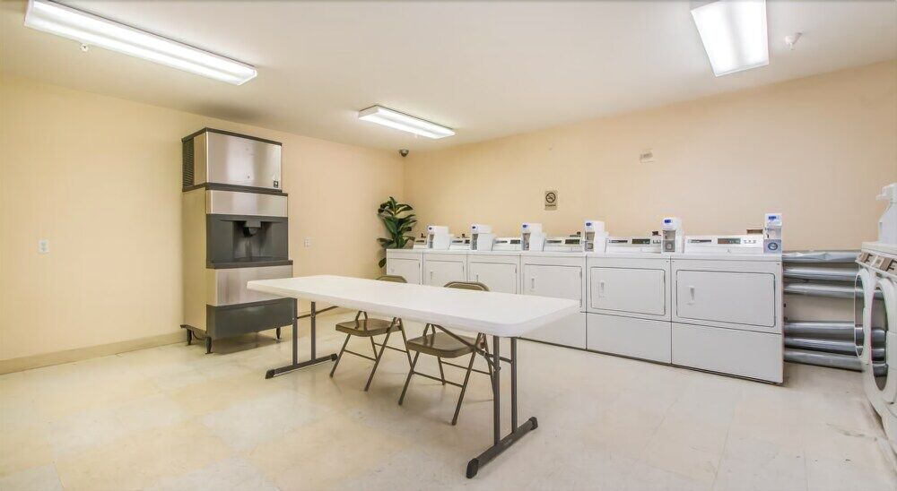 Intown Suites Extended Stay Marietta Ga - Town Center كينيساو المظهر الخارجي الصورة
